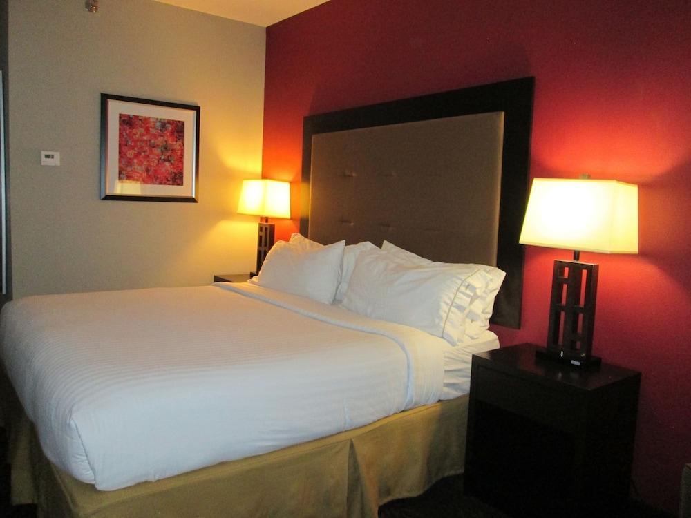Holiday Inn Express Cloverdale - Greencastle By Ihg Exterior photo