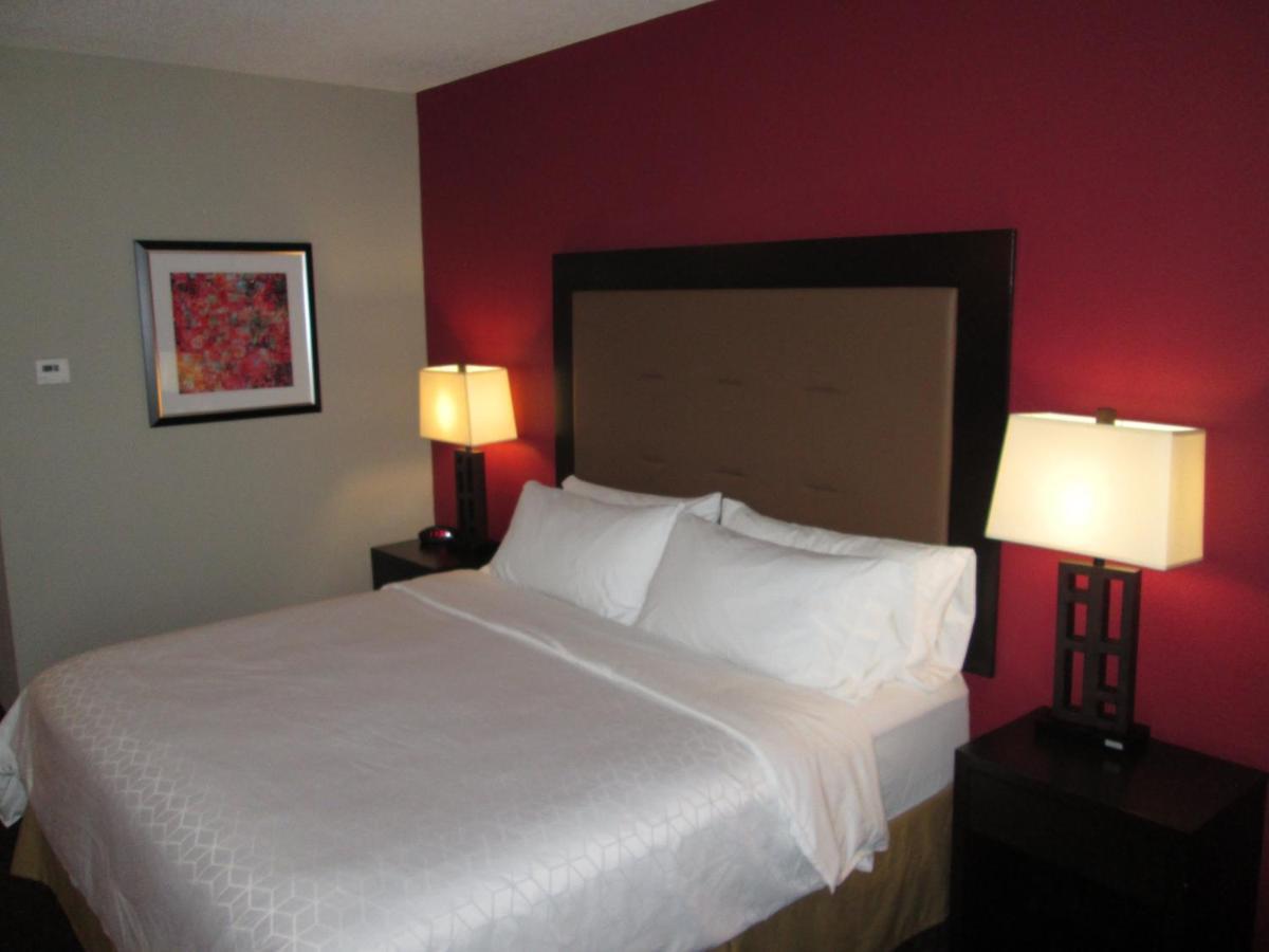 Holiday Inn Express Cloverdale - Greencastle By Ihg Exterior photo