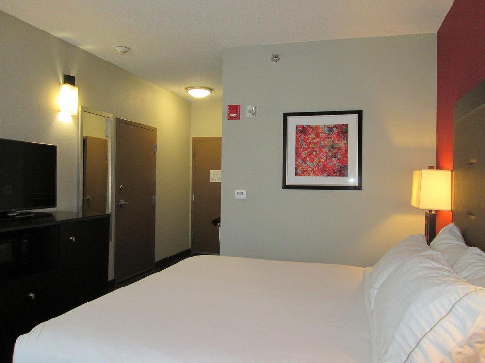 Holiday Inn Express Cloverdale - Greencastle By Ihg Exterior photo