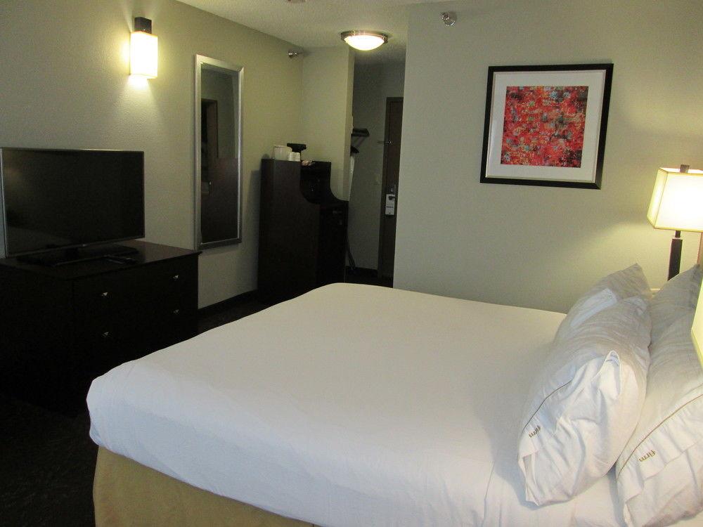 Holiday Inn Express Cloverdale - Greencastle By Ihg Exterior photo